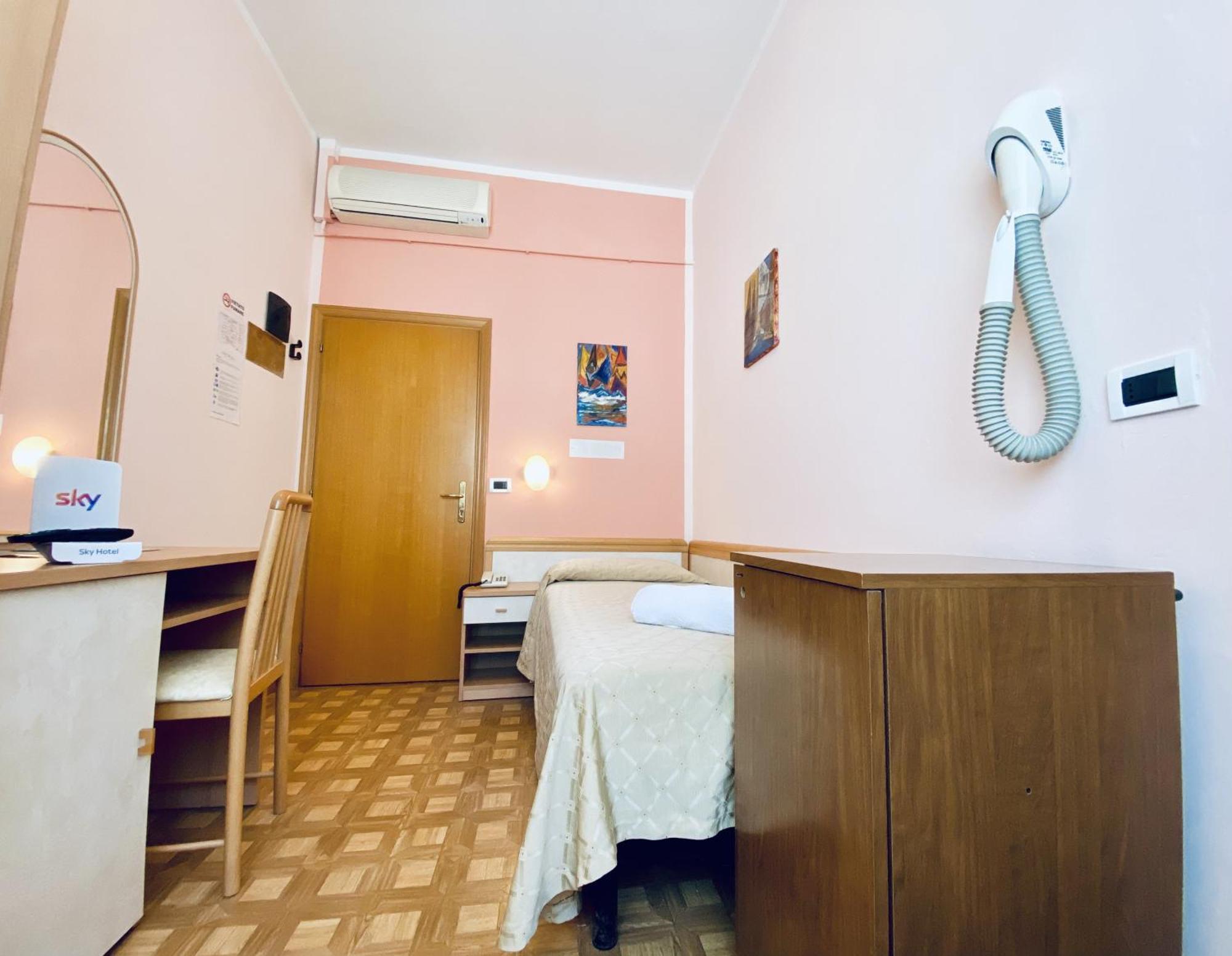 Hotel Villa Grazia Cesenatico Bilik gambar